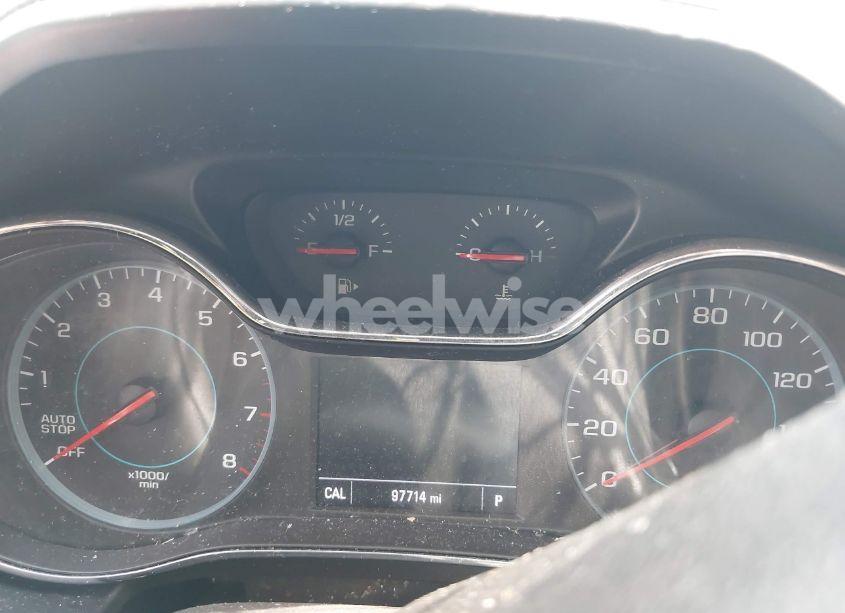 Photo 7 of 2017 Chevrolet Cruze LS (VIN 1G1BC5SM7H7239456)