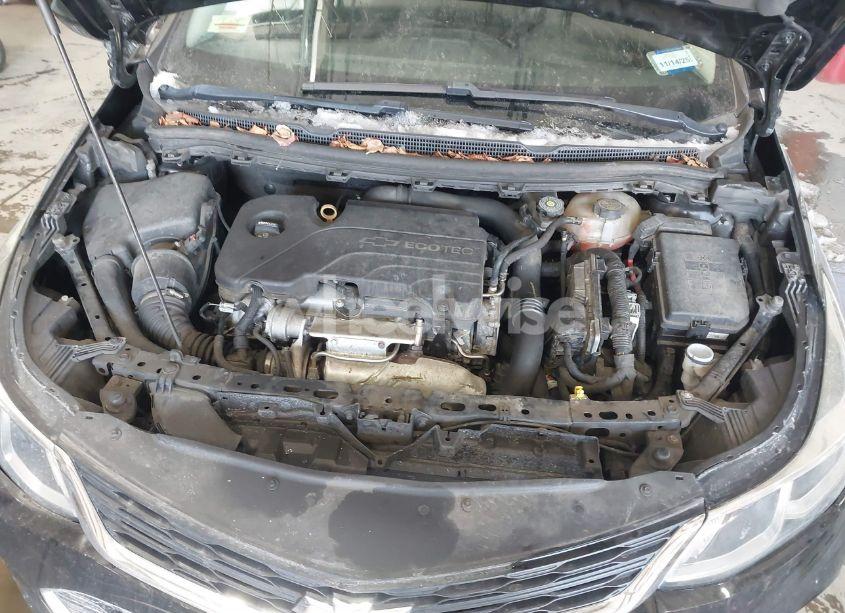 Photo 10 of 2017 Chevrolet Cruze LS AUTO (VIN 1G1BC5SM7H7244012)