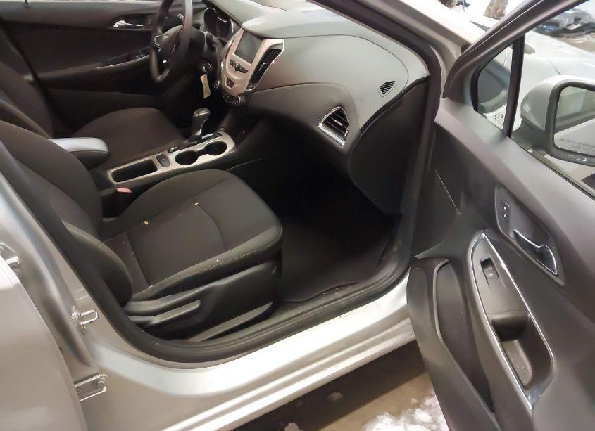 Photo 5 of 2017 Chevrolet Cruze LS AUTO (VIN 1G1BC5SM7H7254166)