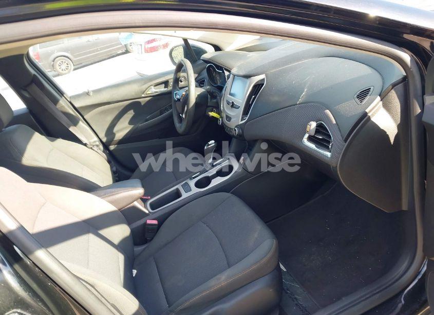 Photo 5 of 2017 Chevrolet Cruze LS AUTO (VIN 1G1BC5SM7H7279911)