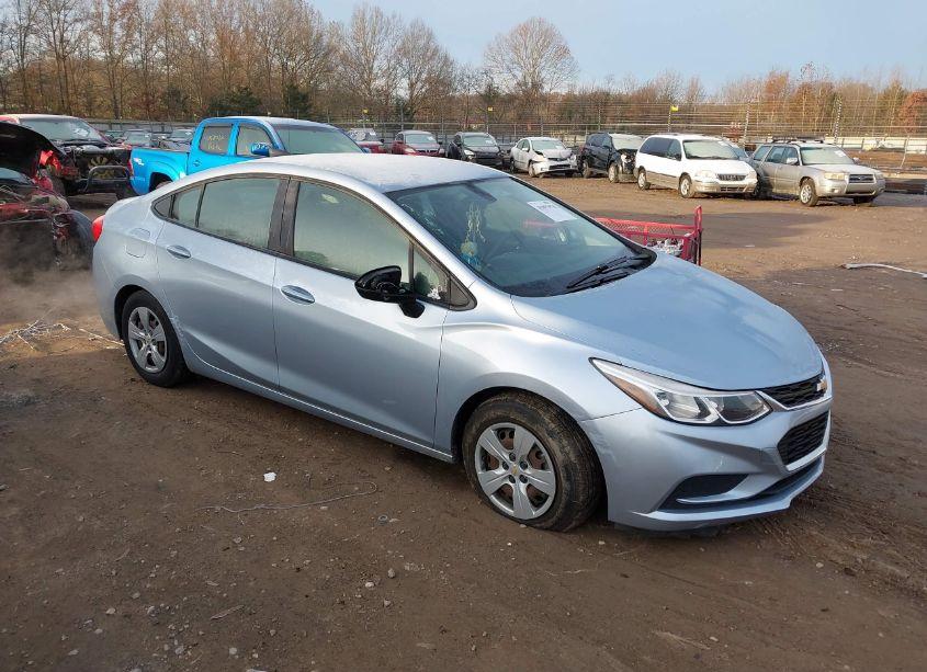 2018 Chevrolet Cruze LS AUTO (VIN 1G1BC5SM7J7138746) main photo