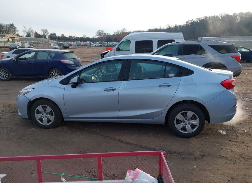 Photo 14 of 2018 Chevrolet Cruze LS AUTO (VIN 1G1BC5SM7J7138746)