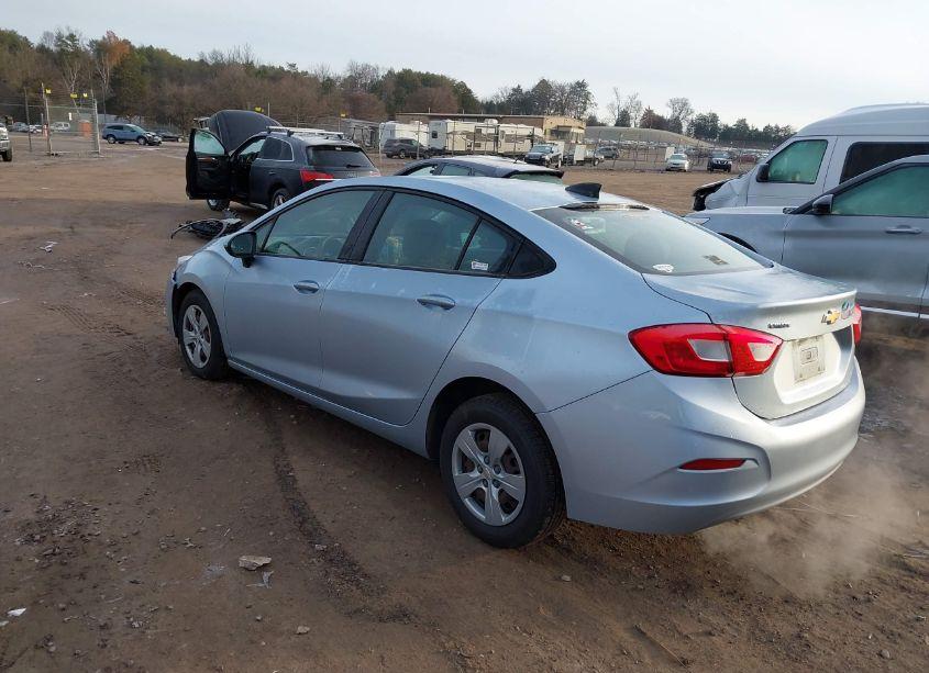 Photo 3 of 2018 Chevrolet Cruze LS AUTO (VIN 1G1BC5SM7J7138746)