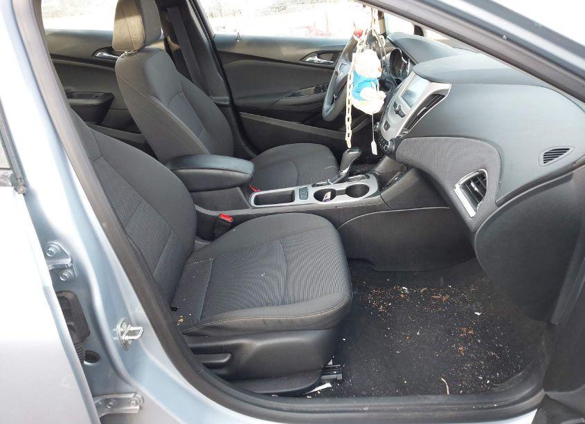 Photo 5 of 2018 Chevrolet Cruze LS AUTO (VIN 1G1BC5SM7J7138746)