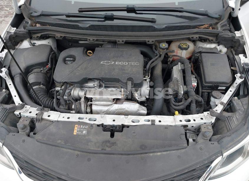 Photo 10 of 2018 Chevrolet Cruze LS AUTO (VIN 1G1BC5SM7J7142649)