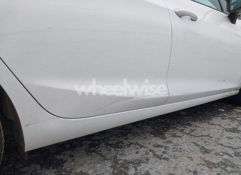 Photo 6 of 2018 Chevrolet Cruze LS AUTO (VIN 1G1BC5SM7J7142649)