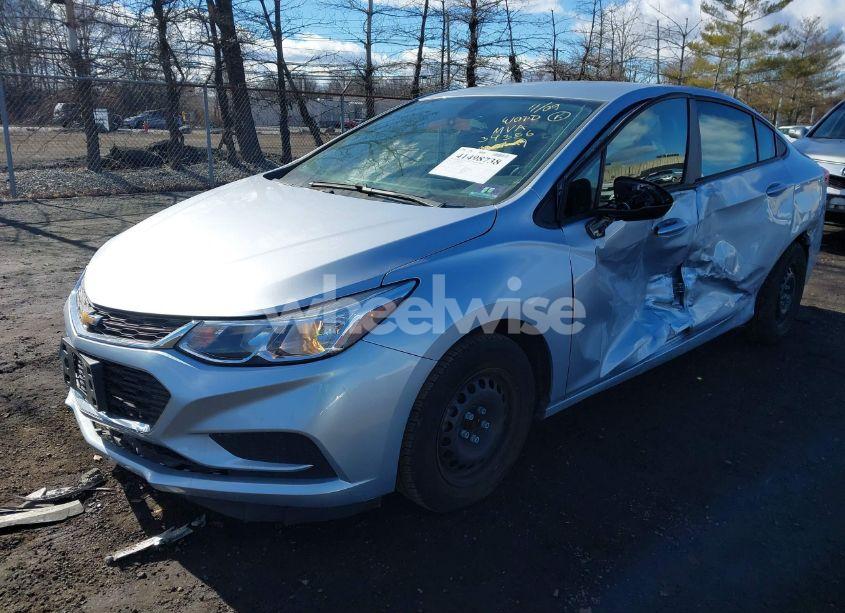 Photo 2 of 2018 Chevrolet Cruze LS AUTO (VIN 1G1BC5SM7J7160956)