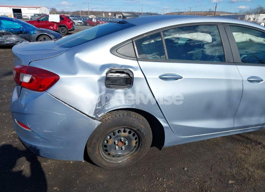 Photo 6 of 2018 Chevrolet Cruze LS AUTO (VIN 1G1BC5SM7J7160956)