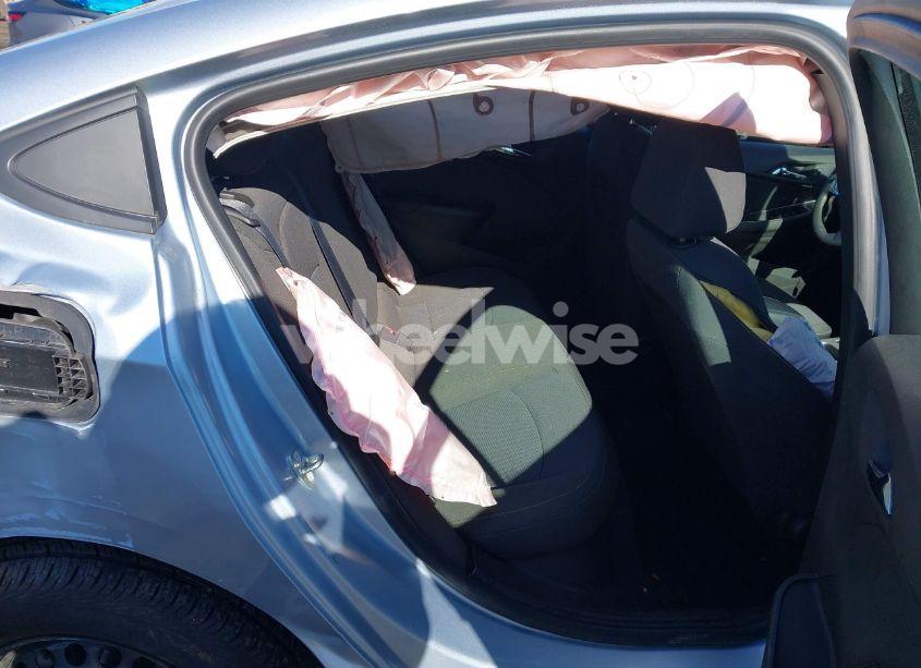 Photo 8 of 2018 Chevrolet Cruze LS AUTO (VIN 1G1BC5SM7J7160956)