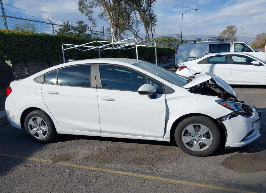 Photo 13 of 2018 Chevrolet Cruze LS AUTO (VIN 1G1BC5SM7J7179474)