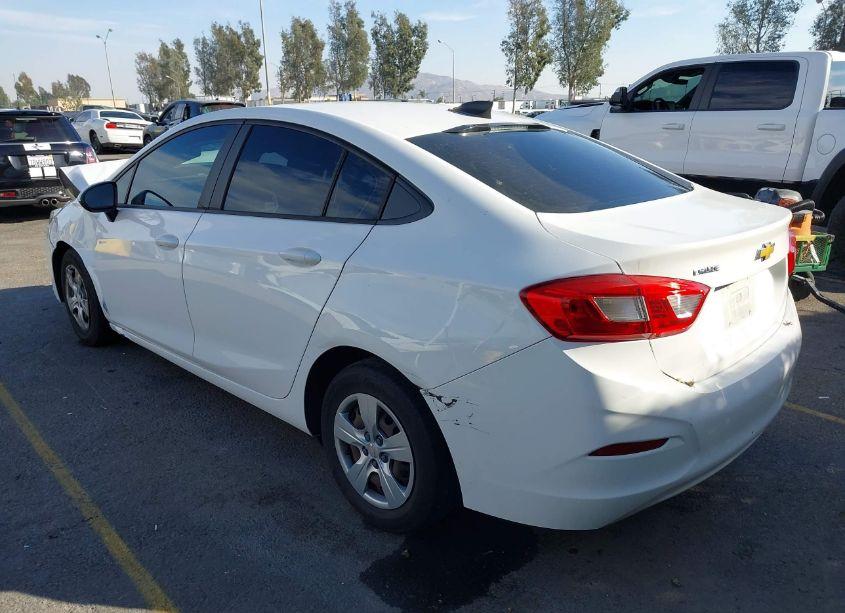 Photo 3 of 2018 Chevrolet Cruze LS AUTO (VIN 1G1BC5SM7J7179474)