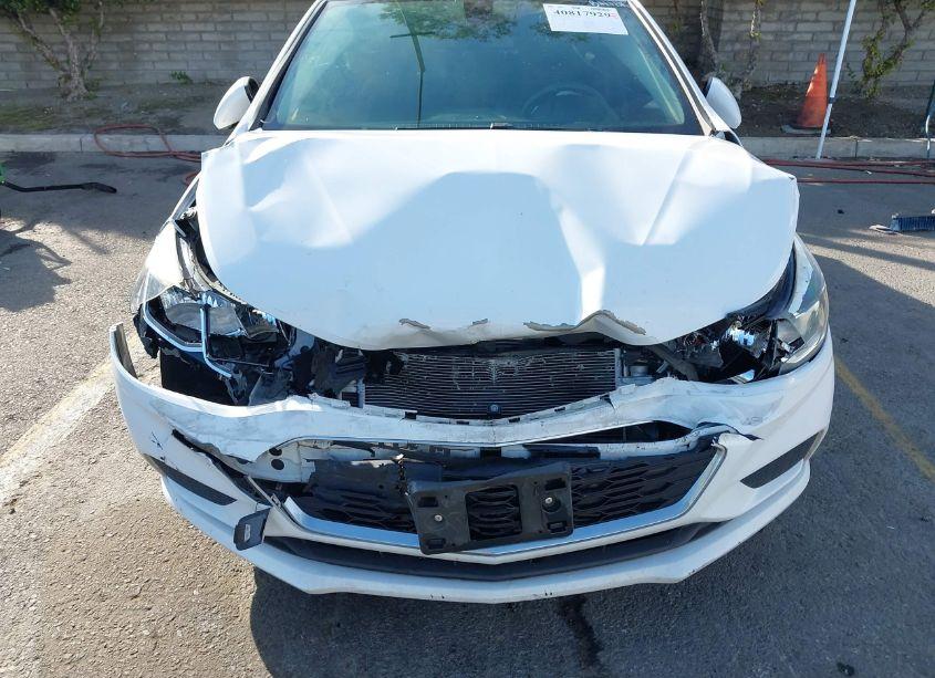 Photo 6 of 2018 Chevrolet Cruze LS AUTO (VIN 1G1BC5SM7J7179474)