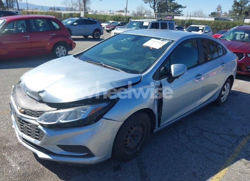 Photo 2 of 2018 Chevrolet Cruze LS AUTO (VIN 1G1BC5SM7J7179667)
