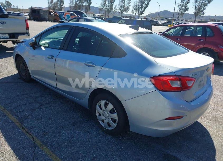 Photo 3 of 2018 Chevrolet Cruze LS AUTO (VIN 1G1BC5SM7J7179667)