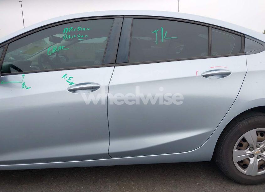 Photo 14 of 2018 Chevrolet Cruze LS AUTO (VIN 1G1BC5SM7J7189745)