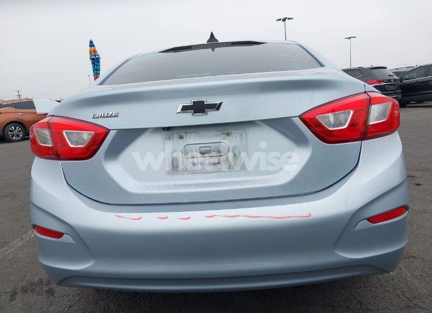 Photo 16 of 2018 Chevrolet Cruze LS AUTO (VIN 1G1BC5SM7J7189745)
