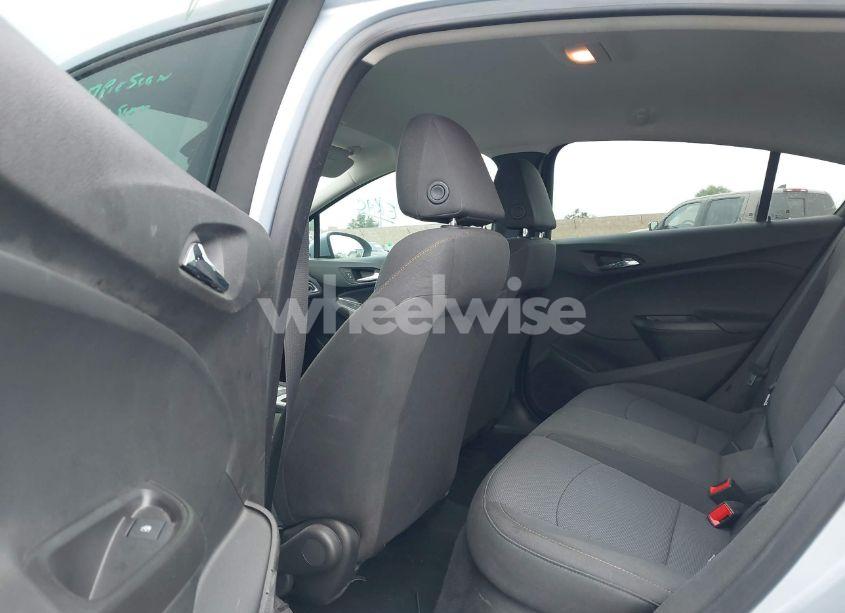 Photo 8 of 2018 Chevrolet Cruze LS AUTO (VIN 1G1BC5SM7J7189745)