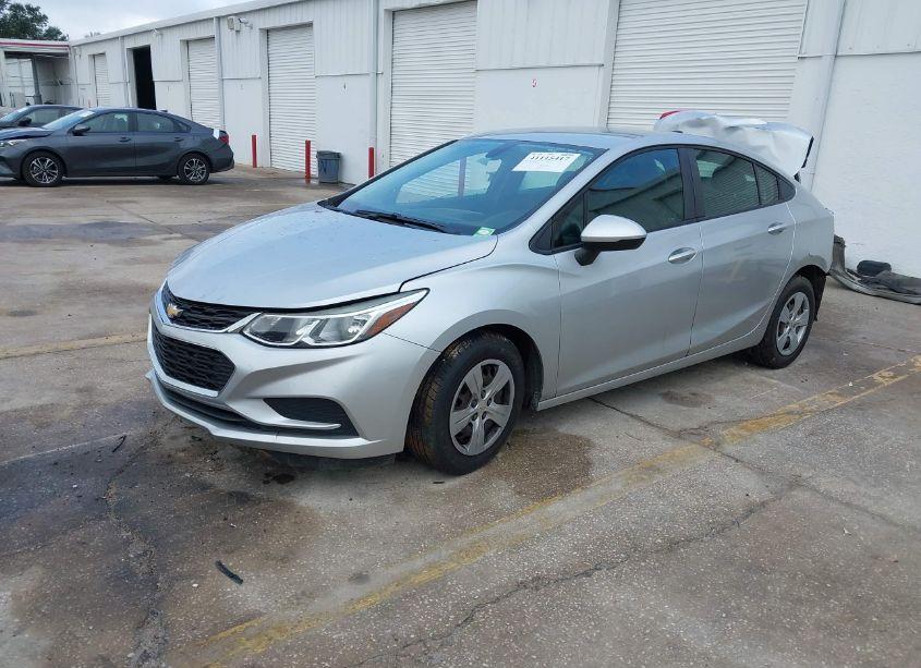 Photo 2 of 2018 Chevrolet Cruze LS AUTO (VIN 1G1BC5SM7J7202493)