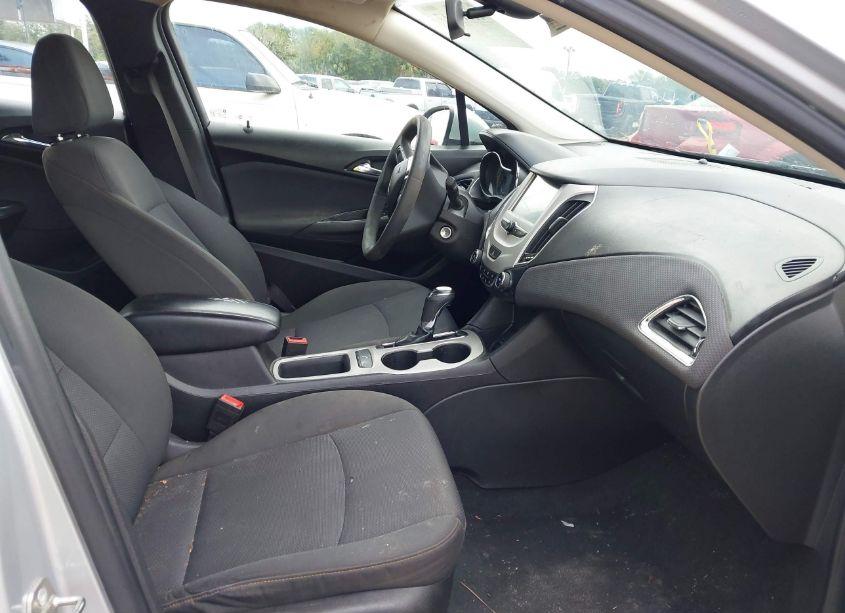 Photo 5 of 2018 Chevrolet Cruze LS AUTO (VIN 1G1BC5SM7J7202493)