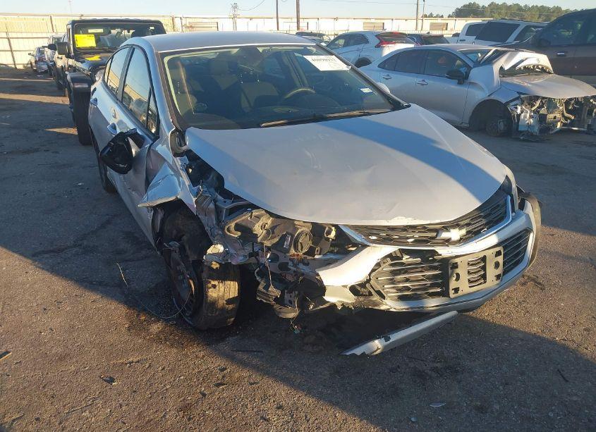 2018 Chevrolet Cruze LS AUTO (VIN 1G1BC5SM7J7211243) main photo