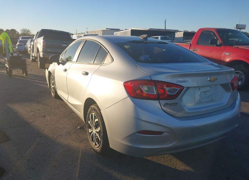Photo 3 of 2018 Chevrolet Cruze LS AUTO (VIN 1G1BC5SM7J7211243)