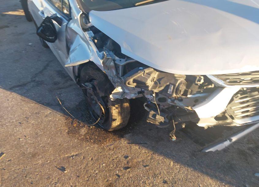 Photo 6 of 2018 Chevrolet Cruze LS AUTO (VIN 1G1BC5SM7J7211243)