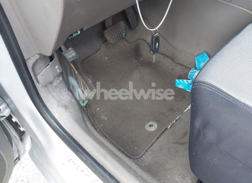 Photo 6 of 2018 Chevrolet Cruze LS AUTO (VIN 1G1BC5SM7J7220735)