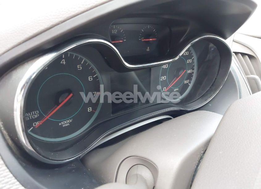 Photo 7 of 2018 Chevrolet Cruze LS AUTO (VIN 1G1BC5SM7J7220735)