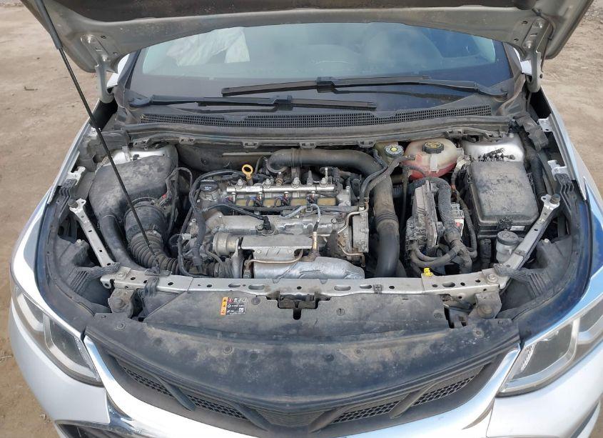 Photo 10 of 2019 Chevrolet Cruze LS (VIN 1G1BC5SM7K7148257)