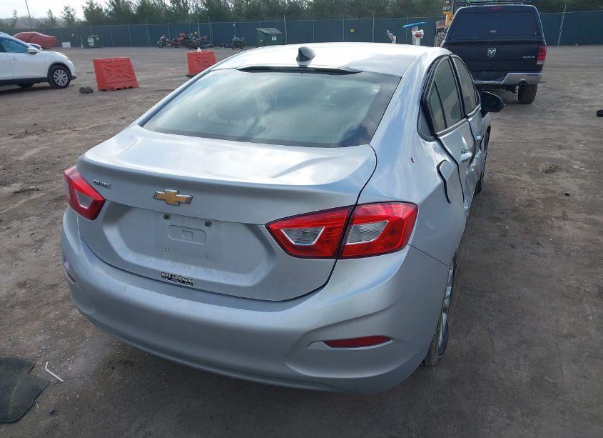 Photo 4 of 2019 Chevrolet Cruze LS (VIN 1G1BC5SM7K7148257)