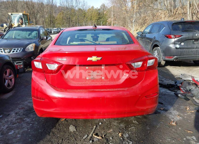 Photo 16 of 2016 Chevrolet Cruze LS AUTO (VIN 1G1BC5SM8G7233437)