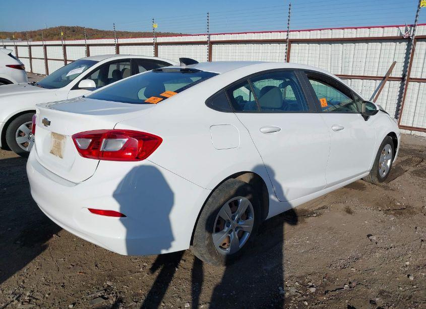 Photo 4 of 2016 Chevrolet Cruze LS AUTO (VIN 1G1BC5SM8G7241098)