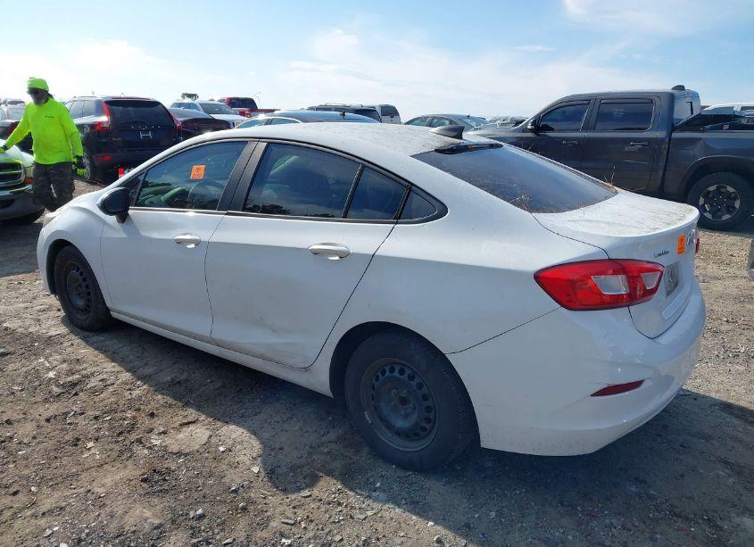 Photo 3 of 2016 Chevrolet Cruze LS AUTO (VIN 1G1BC5SM8G7252957)