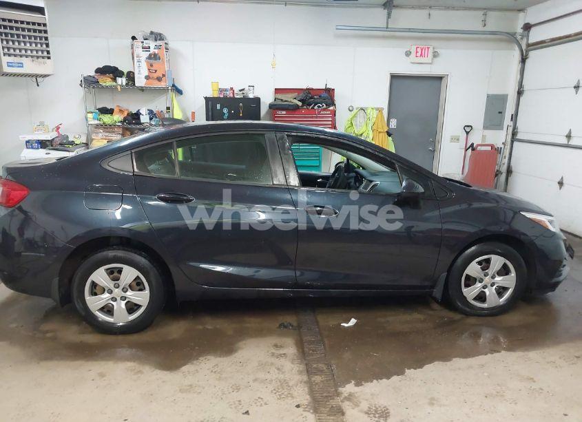 Photo 14 of 2016 Chevrolet Cruze LS AUTO (VIN 1G1BC5SM8G7321324)