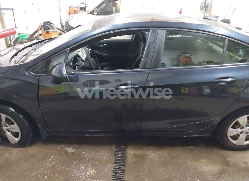 Photo 15 of 2016 Chevrolet Cruze LS AUTO (VIN 1G1BC5SM8G7321324)