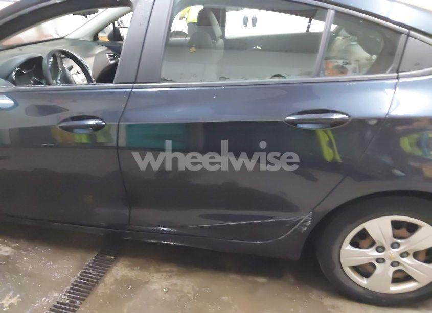 Photo 21 of 2016 Chevrolet Cruze LS AUTO (VIN 1G1BC5SM8G7321324)