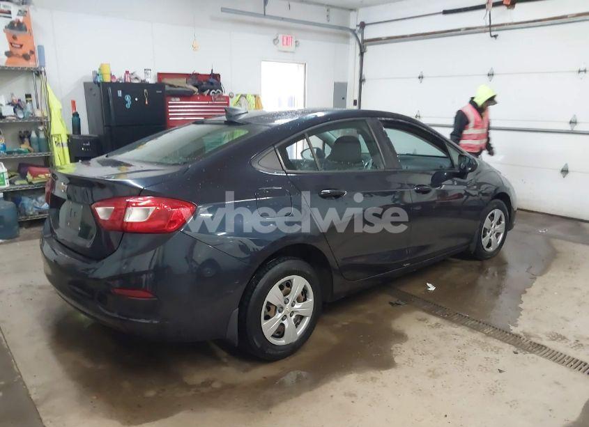 Photo 4 of 2016 Chevrolet Cruze LS AUTO (VIN 1G1BC5SM8G7321324)