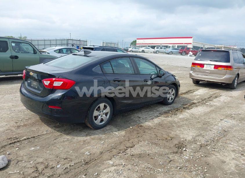 Photo 4 of 2016 Chevrolet Cruze LS AUTO (VIN 1G1BC5SM8G7325650)