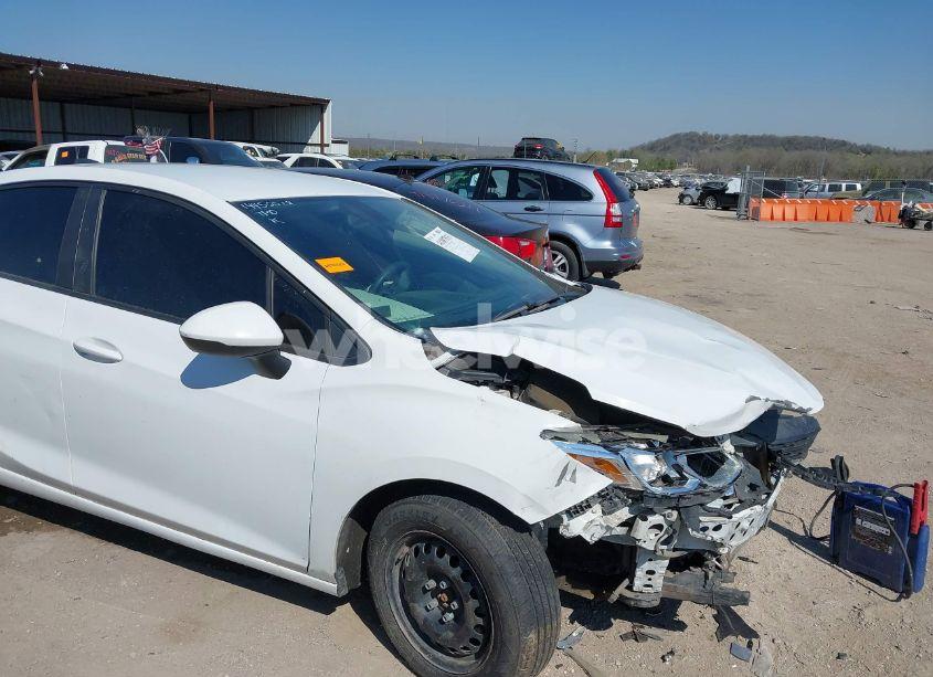 2016 Chevrolet Cruze LS AUTO (VIN 1G1BC5SM8G7328743) main photo