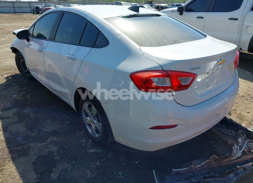 Photo 3 of 2016 Chevrolet Cruze LS AUTO (VIN 1G1BC5SM8G7328743)