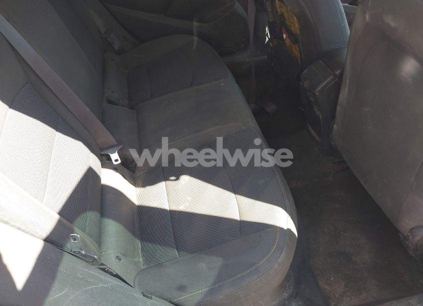 Photo 8 of 2016 Chevrolet Cruze LS AUTO (VIN 1G1BC5SM8G7328743)