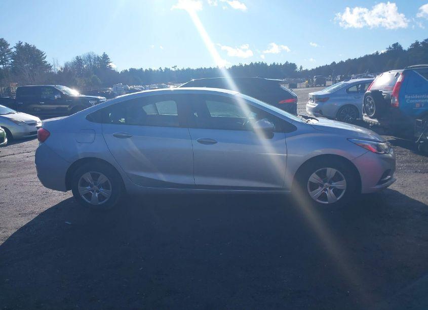 Photo 13 of 2017 Chevrolet Cruze LS AUTO (VIN 1G1BC5SM8H7110187)