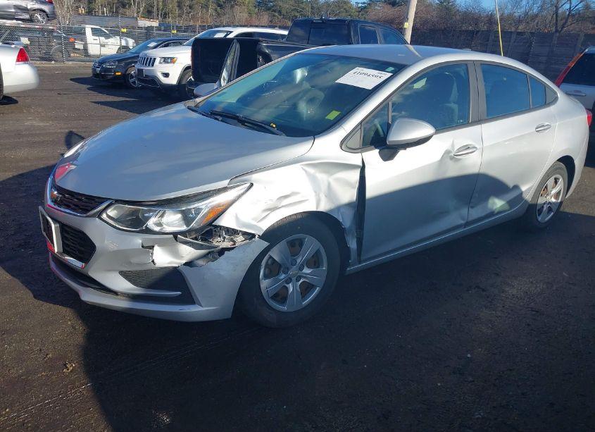 Photo 6 of 2017 Chevrolet Cruze LS AUTO (VIN 1G1BC5SM8H7110187)