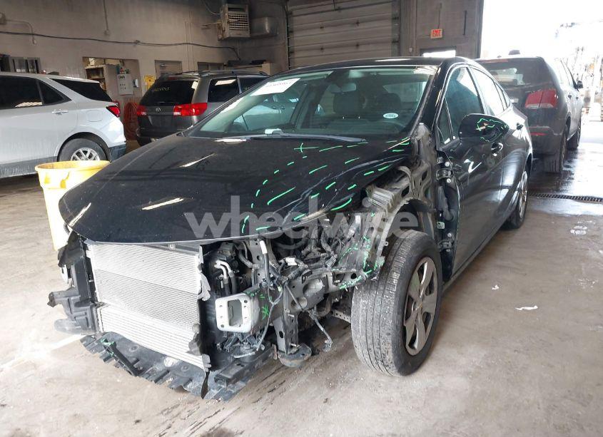 Photo 2 of 2017 Chevrolet Cruze LS AUTO (VIN 1G1BC5SM8H7114207)