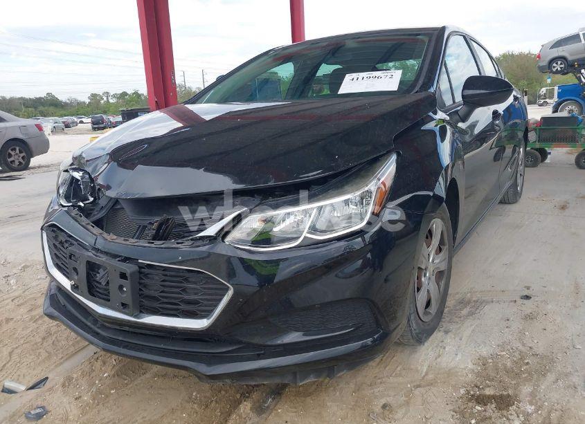 Photo 2 of 2017 Chevrolet Cruze LS AUTO (VIN 1G1BC5SM8H7115731)