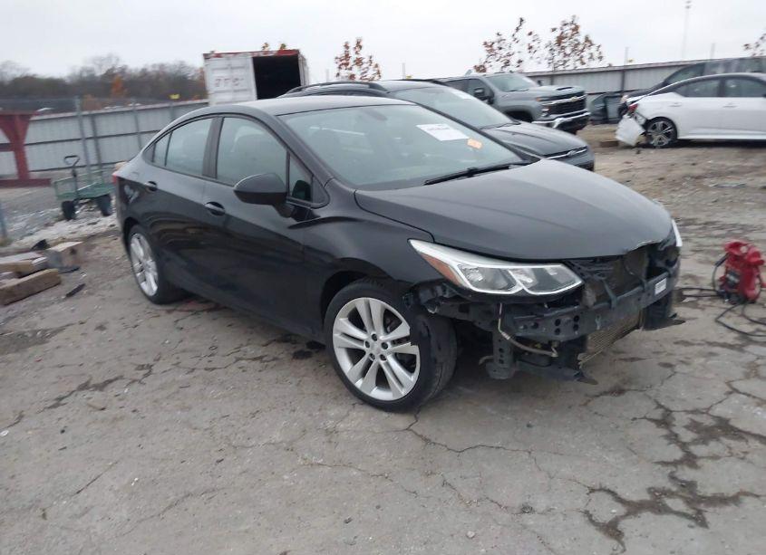 2017 Chevrolet Cruze LS AUTO (VIN 1G1BC5SM8H7123635) main photo