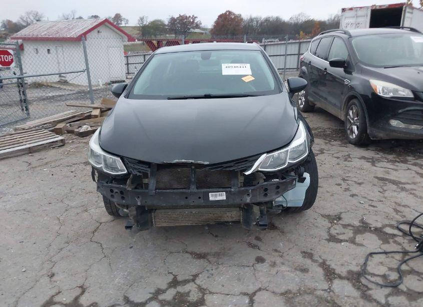 Photo 12 of 2017 Chevrolet Cruze LS AUTO (VIN 1G1BC5SM8H7123635)