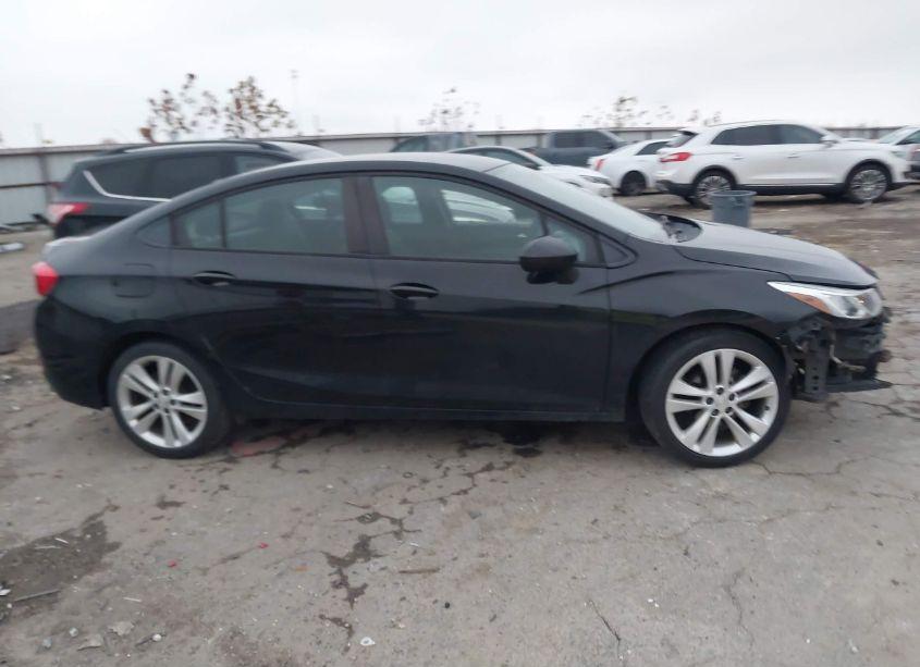 Photo 13 of 2017 Chevrolet Cruze LS AUTO (VIN 1G1BC5SM8H7123635)