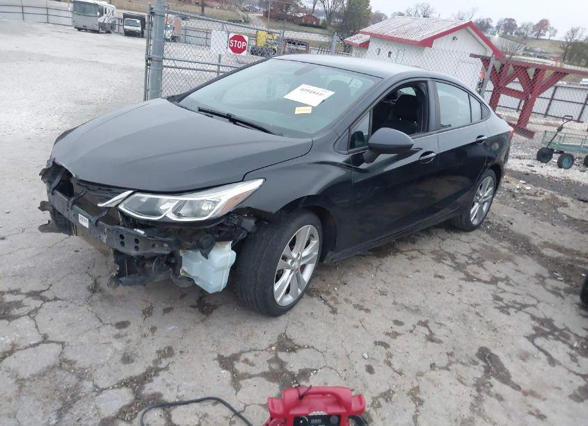 Photo 2 of 2017 Chevrolet Cruze LS AUTO (VIN 1G1BC5SM8H7123635)