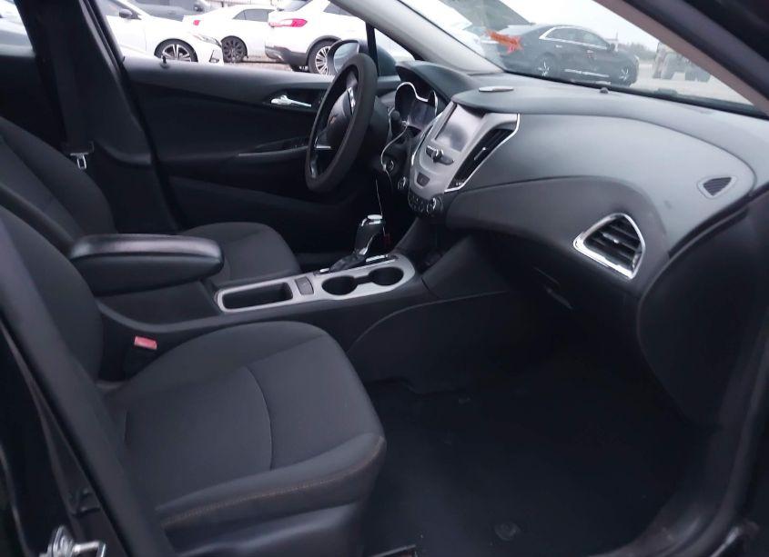 Photo 5 of 2017 Chevrolet Cruze LS AUTO (VIN 1G1BC5SM8H7123635)